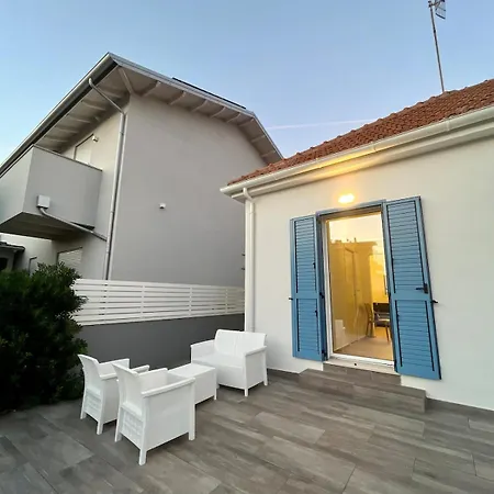 Casa Anita - Fronte Mare アパート